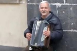 VIDEO: Cât de bine seamănă cu Liviu Dragnea!