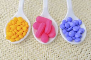 Raportaţi reacţiile adverse la medicamente apărute la copii şi în timpul sarcinii!