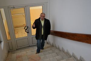 FOTO. Directorul de la Impozite Locale a salvat viaţa unui bărbat, în Centrul Comercial Someşul