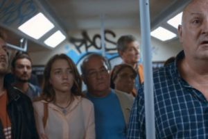 Proiecţie de gală a filmului „Coborâm la prima”, în prezenţa echipei