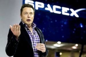 Un fum de marijuana şi o gură de whisky au determinat NASA să inspecteze SpaceX