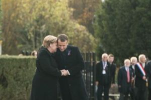 Andropauza şi Menopauza Europei. Tragica idilă dintre Macron şi Merkel