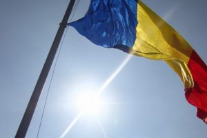 Catarg cu drapel tricolor, inaugurat în cinstea eroilor din cele două Războaie Mondiale