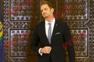 După ce a aruncat o bombă în curte la Cotroceni, Dragnea şi Dăncilă se delimitează de Ilan Laufer