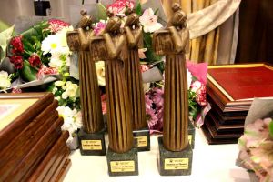 Consiliul Judeţean acordă anul acesta 7 titluri de Cetăţean de onoare