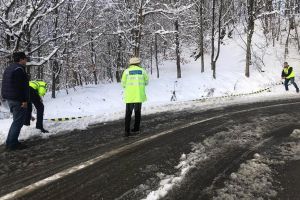 A provocat un accident şi a plecat de la faţa locului, revenind la cercetări cu o ocazie
