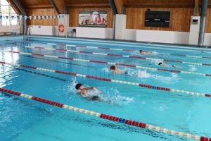 Se reia programul de agrement de la bazinul de înot al Universităţii Suceava