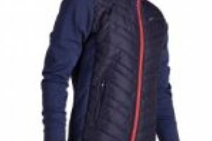 Tanarul din Movila Miresii a iesit cu 3 geci dintr-un magazin fara sa plateasca