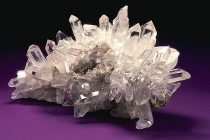 Minerale din toată lumea, expuse la Brukenthal. Se pot şi cumpăra