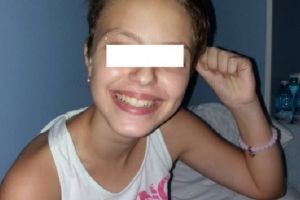 O fetiţă de 12 ani are nevoie de ajutorul nostru pentru a supravieţui. Este elevă a Şcolii “ Sfânta Vineri “