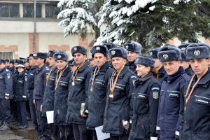Mâine este ultima zi de înscriere la şcolile militare de subofiţeri