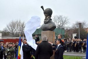 Şeful PSD Bihor, la dezvelirea unui bust în Sânmartin: Fiecare UAT să aibă un bust cu Mihai Viteazul, Burebista, Menumorut, Regele Ferdinand