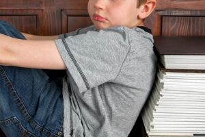 Un baiat de noua ani, ucis pentru ca nu si-ar fi facut temele