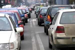 Primăria Bucureşti va deconta banii de benzină pentru persoanele care împart o maşină. Ar fi util un proiect asemănător la Cluj?