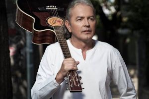 DUCU BERTZI cântă la Arad, în cadrul unui spectacol organizat cu ocazia Târgului de Iarnă