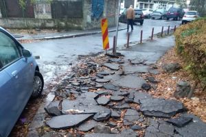 Santier de 2 luni sau de 2 saptamani, totuna pentru primarie. Oamenii reclama, SDM vede poze vechi