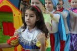 Copilăria ţesută cu „Fir de poveste”, la Reşiţa! [FOTO]