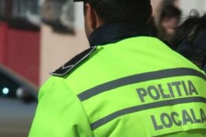Un poliţist local din Alba Iulia ”se ia la trântă” cu angajatorul: ”Norma de hrană mi-a fost tăiată în mod ilegal!”