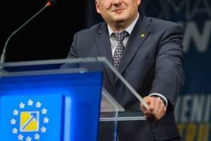 Hutuca (PNL) - In timp ce Clujul a aderat la o initiativa strategica de inovare pentru Europa, primarul Constantei face inventarul amenzilor de parcare date constantenilor!“