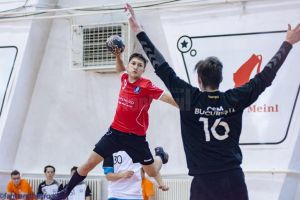 Universitatea II joacă pentru ultima dată în acest an în faţa propriilor suporteri