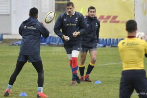 Mihai Macovei şi Daniel Plai sunt titulari pentru meciul cu Uruguay, iar Răzvan Ilişescu ...