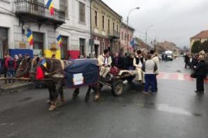 Maramures: Cu 875 lei/km parcurg carutele “Drumul Unirii”. “Diurna” e de 262.500 de lei