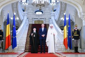 Klaus Iohannis i-a primit la Palatul Cotroceni pe Patriarhul Ecumenic Bartolomeu si Patriarhul BOR Daniel