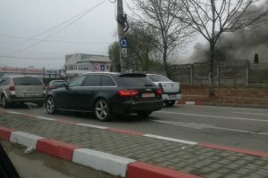 INCENDIU puternic in Bereasca. Ard doua case, flacari uriase