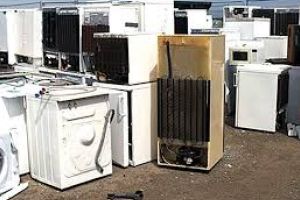 Programul rabla pentru electrocasnice. Cât îţi dă statul pentru un frigider vechi