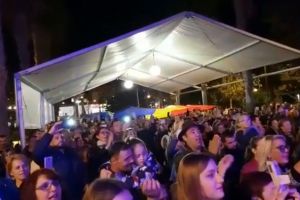 Bistriţenii stabiliţi în Roquetas de Mar au cântat „Noi suntem români” (VIDEO)