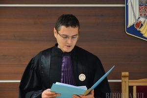 Caz de corupţie ratat sau poliţie politică? DNA a ţinut deschis 3 ani un dosar cu filaje şi interceptări împotriva politicianului Kiss, judecătorului Antik şi avocatului Doseanu