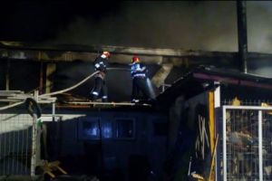 Incendiul a devastat o hală din Parcul Industrial 