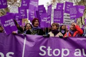 Marş INEDIT la Paris! Fără VIOLURI! Fără VIOLENŢĂ! Presa franceză, în numele CORECTITUDINII POLITICE, a minimalizat evenimentul plin de AMĂRĂCIUNE