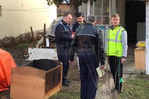 Fetiţă de 1 an şi 2 luni moartă la Vatra Dornei după ce fratele de 2 ani şi 8 luni i-a ...