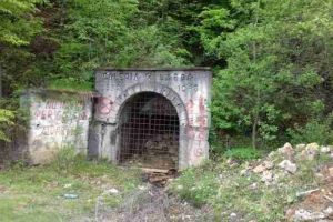 Rapoartele CIA, despre exploatarea uraniului din Apuseni de către ruşi: ”Minele sunt păzite de soldaţi sovietici înarmaţi”