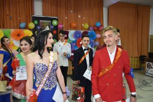 ”Miss & Mister Boboc” al Liceului Tehnologic ”Petru Poni” din Oneşti  – Un concurs ”la înălţime”!