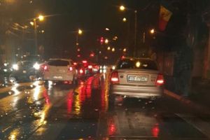 Accident pe Semaforului – Femeie lovită pe trecere