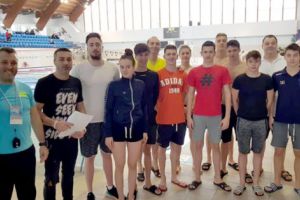 Medalii pentru înotătorii argeşeni