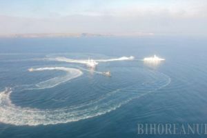 Conflict în Marea Neagră: Ucraina acuză Rusia că i-a confiscat trei nave, rănind doi marinari. Preşedintele Poroşenko se întâlneşte cu Cabinetul de Război