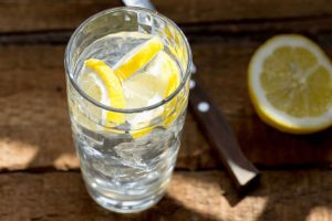 Boala de reflux, uşor de combătut prin stil de viaţă şi remedii la îndemâna oricui