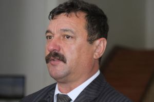 Consilierii locali dezbat astăzi demiterea lui Marian Rotaru