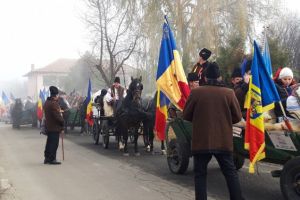 Marşul Centenarului Marii Uniri a poposit la Feldioara (Foto)