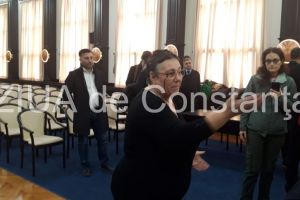 Scandal dupa sedinta Consiliului Local Municipal Constanta. O femeie, nemultumita de constructia de blocuri in Palazu Mare