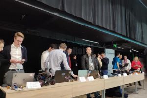 Premii pentru trei roboţi construiţi de studenţi ai USV