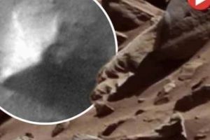 Potrivit teoriei conspiraţiei „NASA ar fi ÎNCERCAT să DISTRUGĂ imagini  cu piramide şi statui găsite pe Marte asemănătoare cu cele de pe PĂMÂNT”. Video în articol