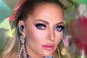 Delia a făcut anunţul OFICIAL despre sarcină