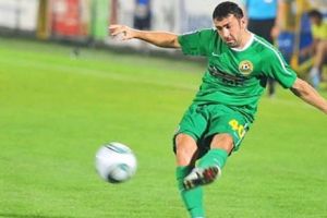 Un fotbalist român ȘOCHEAZĂ: „Îţi lua sânge, dar nu te obliga nimeni. În fiecare week-end ne băgau vitamine în vene, perfuzie”