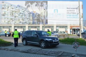 Sute de amenzi şi zeci de permise reţinute, în weekend, pe drumurile din Timiş