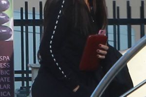 De necrezut! Cum arată Elena Băsescu la 5 luni după ce a născut!  Până şi paparazzii au rămas mască