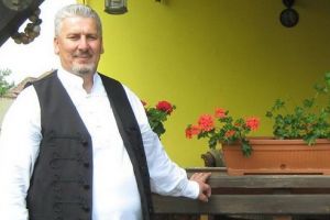 „100 de ani de cultură, tradiţii şi identitate” la Cheţani